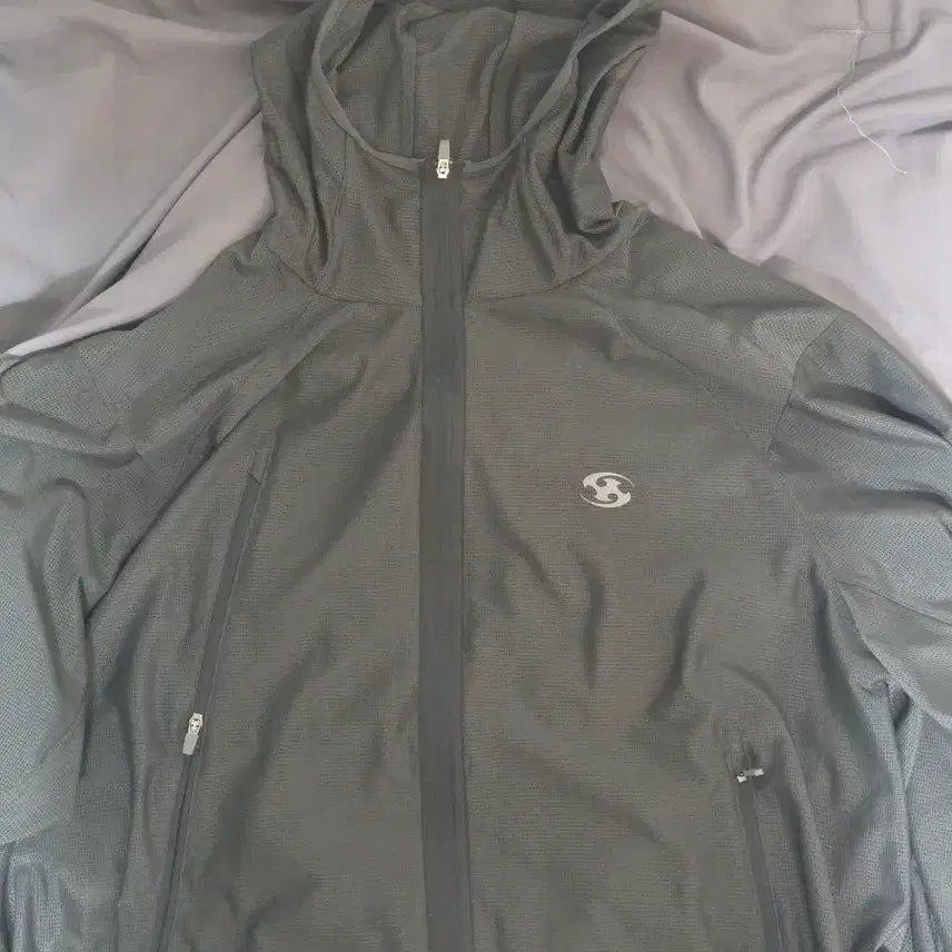 [BUNJANG] Sansan Gear Mesh Jacket Size 3 / 산산기어 매쉬자켓 3사이즈