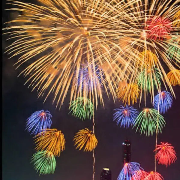 [BUNJANG] Yeouido Fireworks Festival Prime Seating (4-5 people) / 여의도 불꽃축제 초명당ㅈrㄹl(4-5인)