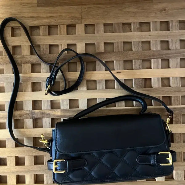 [BUNJANG] Black Quilted Chain Shoulder Bag Box Bag Mini Bag / 모던하고 클래식한 블랙 퀼팅 체인 숄더백 박스백 미니백