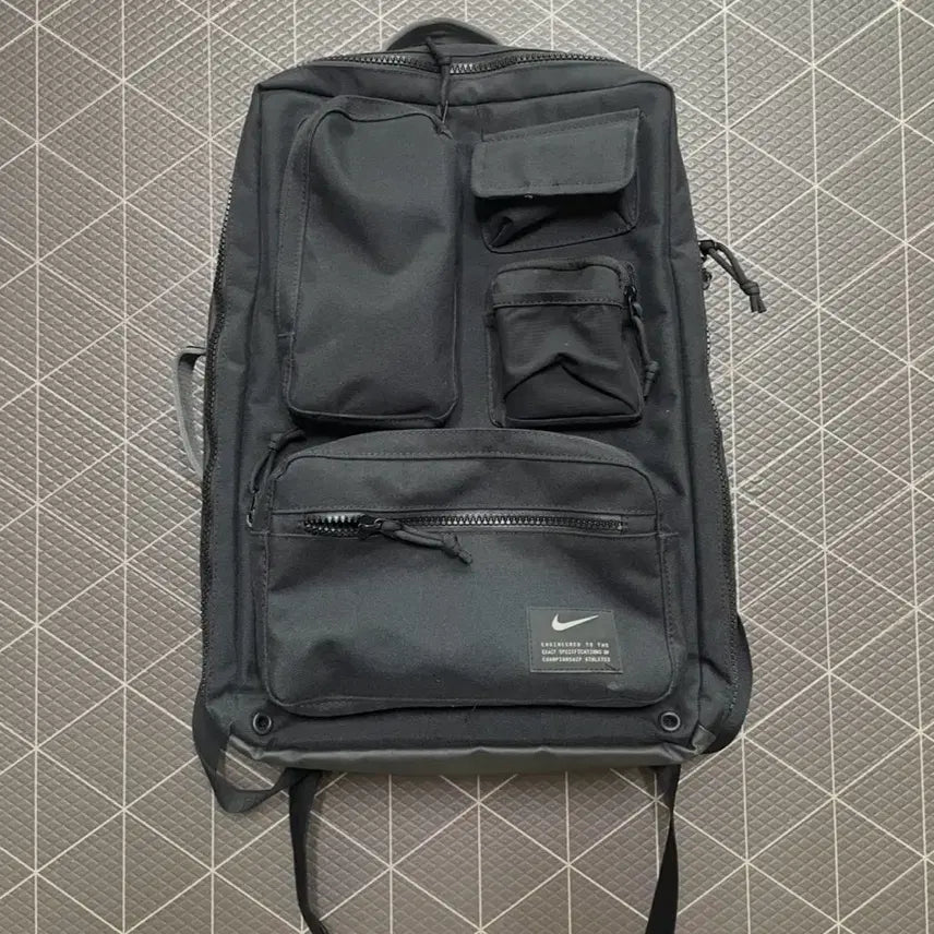 [BUNJANG] Nike Utility Elite Backpack 32L Black / [중고] 나이키 유틸리티 엘리트 백팩 32L 블랙