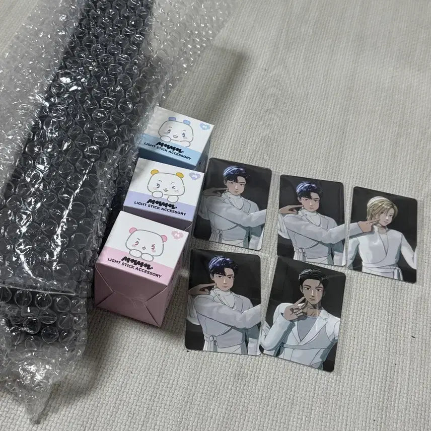 [BUNJANG] PLAVE Lightstick Accessory Set (Meme Mi Mu 3 Types + Umbrella + 50K Special Photocard) / 플레이브 응원봉 악세 므메미무 3종+우산+5만원 특전 포카