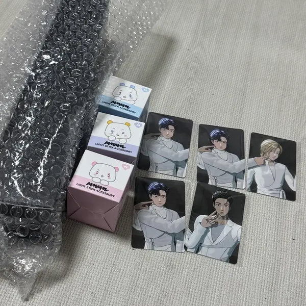 [BUNJANG] PLAVE Lightstick Accessory Set (Meme Mi Mu 3 Types + Umbrella + 50K Special Photocard) / 플레이브 응원봉 악세 므메미무 3종+우산+5만원 특전 포카