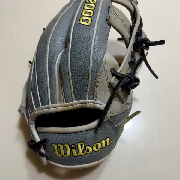 [BUNJANG] Wilson A2000 Infield Glove - Mint Condition / 윌슨 a2000 내야 글러브 민트급 야구 판매 교환