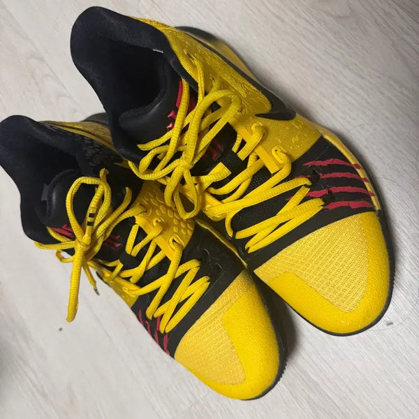 [BUNJANG] Nike Kyrie 3 Bruce Lee Sneakers / 카이리3 브루스리 260(주말까지 할인중)
