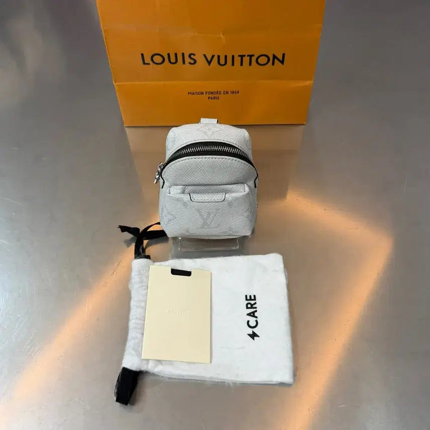 [BUNJANG] Louis Vuitton Backpack Keychain / 루이비통 백팩 키링