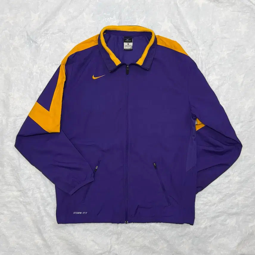 [BUNJANG] Nike Storm-FIT Full-Zip Track Jacket - Size S / Nike Storm-FIT Full-Zip Track Jacket Sz S