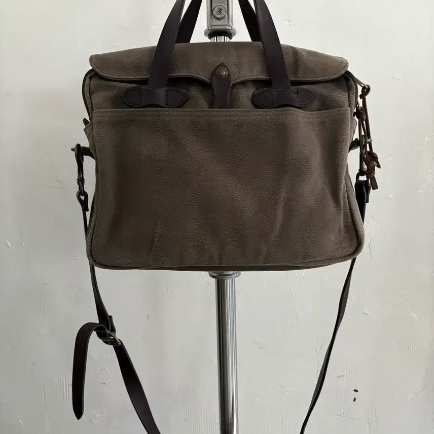 [BUNJANG] Filson 256 Briefcase Khaki / FILSON 필슨 256 카키 브리프 케이스