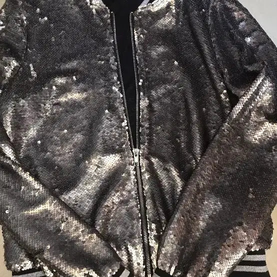 [BUNJANG] Sparkling Sequin Jacket Women's Silver Metal Size 66 / 스탱글 반짝이 자켓 여성 66 사이즈 실버메탈