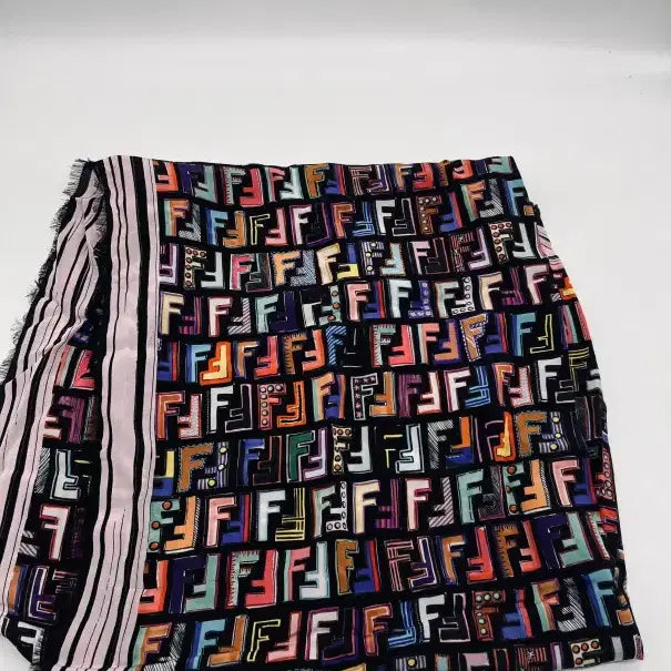 [BUNJANG] Fendi FF Logo Pattern Silk Scarf Handkerchief / 펜디 정품 Fendi FF 로고 패턴 스카프 실크 행거치프