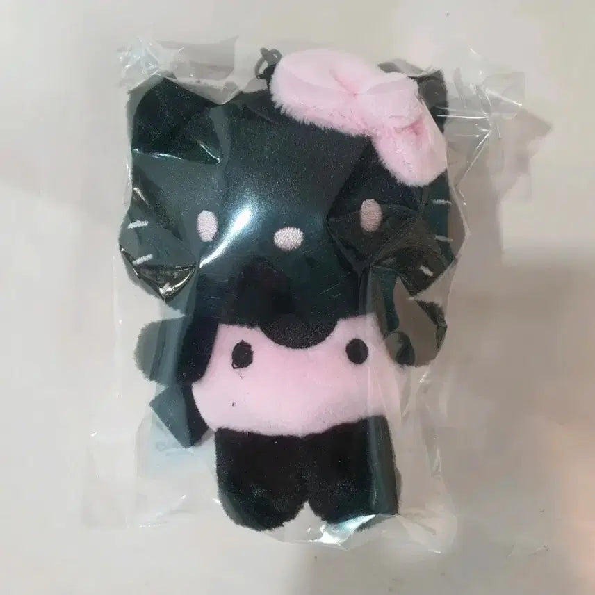 [BUNJANG] WAKEMAKE Hello Kitty Plush Keychain (Sealed) / 웨이크메이크 헬로키티 인형 키링  미개봉 새상품