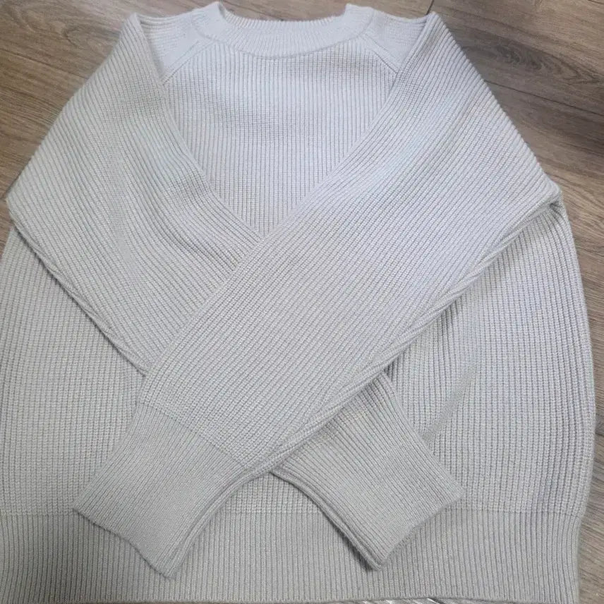 [BUNJANG] Outstanding Raglan Crew Neck Knit Beige / 아웃스탠딩 RAGLAN CREW NECK KNIT_BEIGE