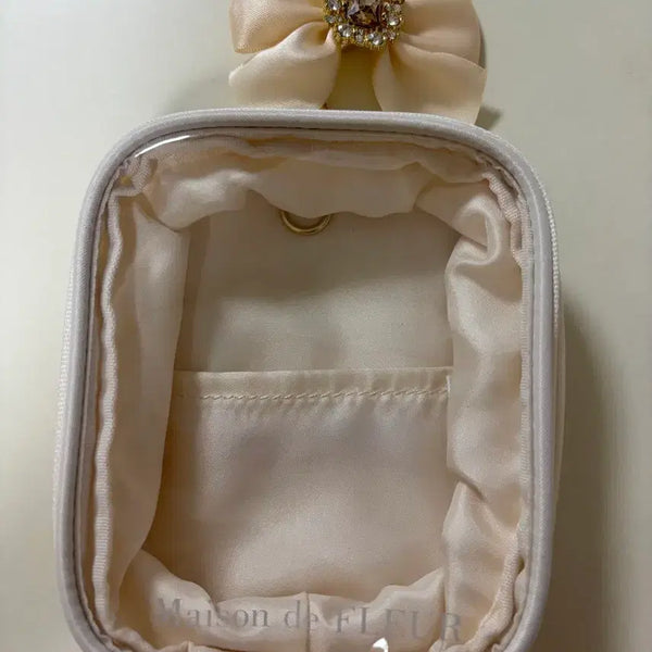 [BUNJANG] Maison de FLEUR Pouch / 메종드플뢰르 파우치