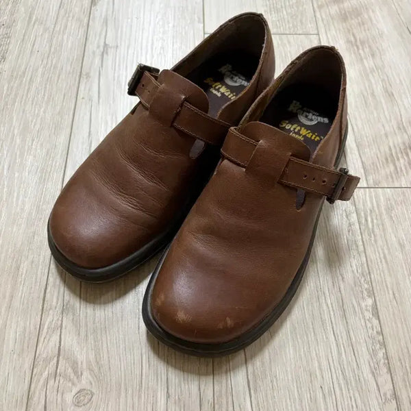 [BUNJANG] Dr. Martens Patricia Brown Boots / 닥터마틴 패트리샤 브라운 240