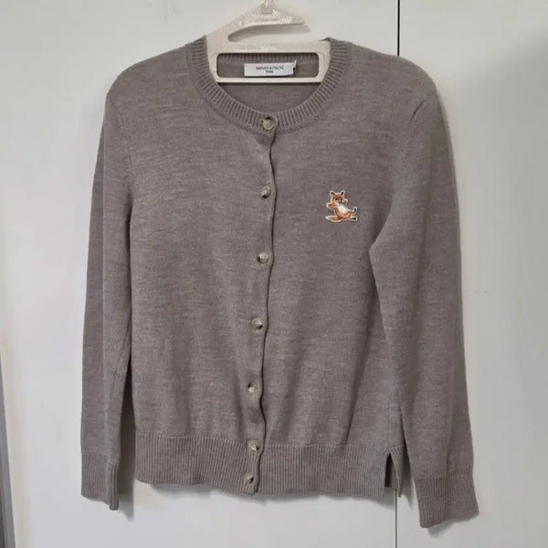[BUNJANG] Maison Kitsuné Women's Fox Embroidery Cardigan / 메종키츠네 신형 여성용 폭스자수 가디건