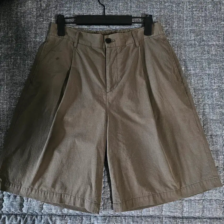 [BUNJANG] Bearded Kid Silhouette Half Pants Brown M / 비얼디드키드 실루엣 하프팬츠 브라운 M