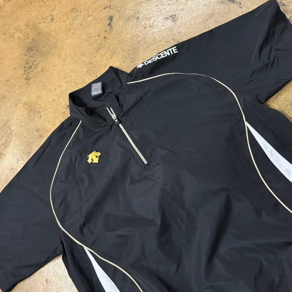 [BUNJANG] Descente Half-Zip Windbreaker T-Shirt / [정품/100] 데상트 하프집업 바람막이 반팔