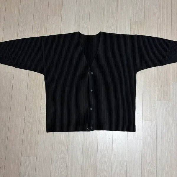 [BUNJANG] Issey Miyake Homme Plissé V-Neck Cardigan / 이세이미야케 옴므플리세 가디건