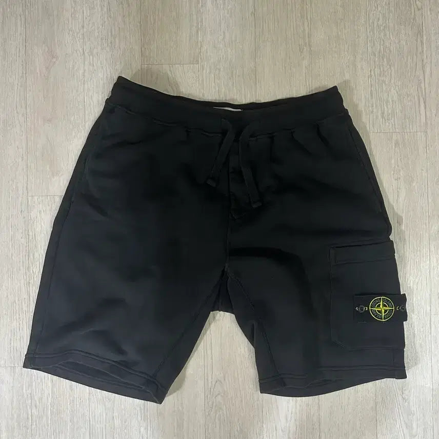 [BUNJANG] Stone Island Patch Shorts / 스톤아일랜드 반바지