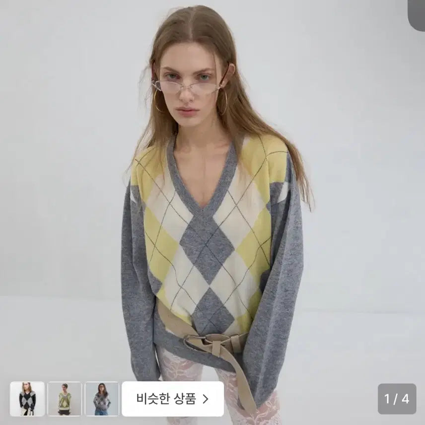 [BUNJANG] Overdue Flare Argyle V-Neck Knit / 오버듀플레어 아가일니트 브이넥니트 여성니트 여성아가일니트