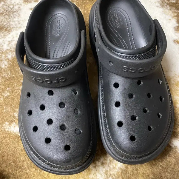 [BUNJANG] Crocs Classic Platform Clog - Black (Size 10/270) / 크록스 플랫폼 굽7-8 센티 클래식 클로그 블랙 10(270)
