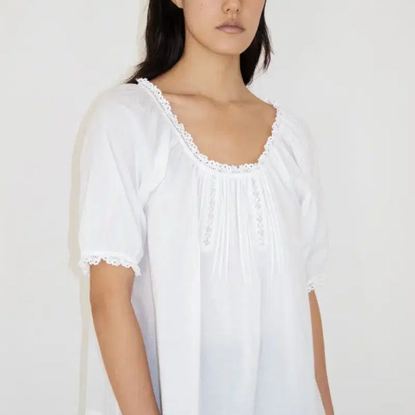 [BUNJANG] Necessity Puff Lace Detail Blouse / (새상품)네세서리 퍼프 레이스 디테일 블라우스