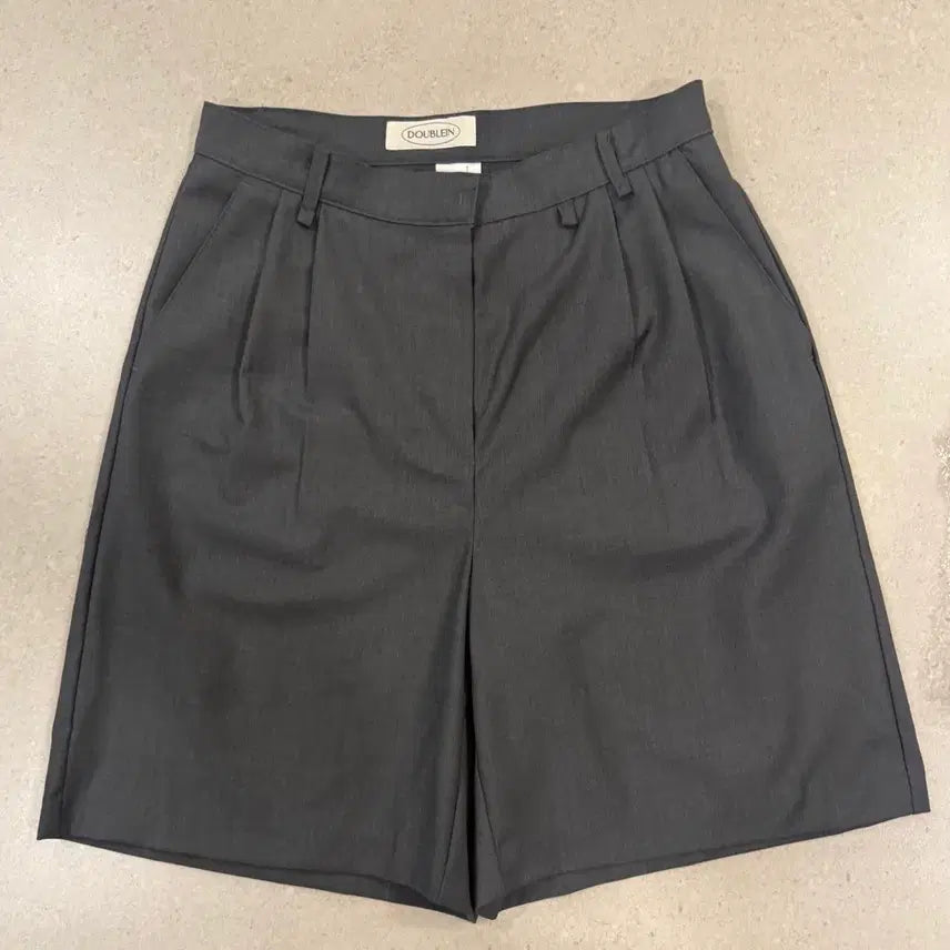 [BUNJANG] Pintuck Shorts - Gray - Size S / 새상품/그레이 핀턱 슬랙스 반바지 S
