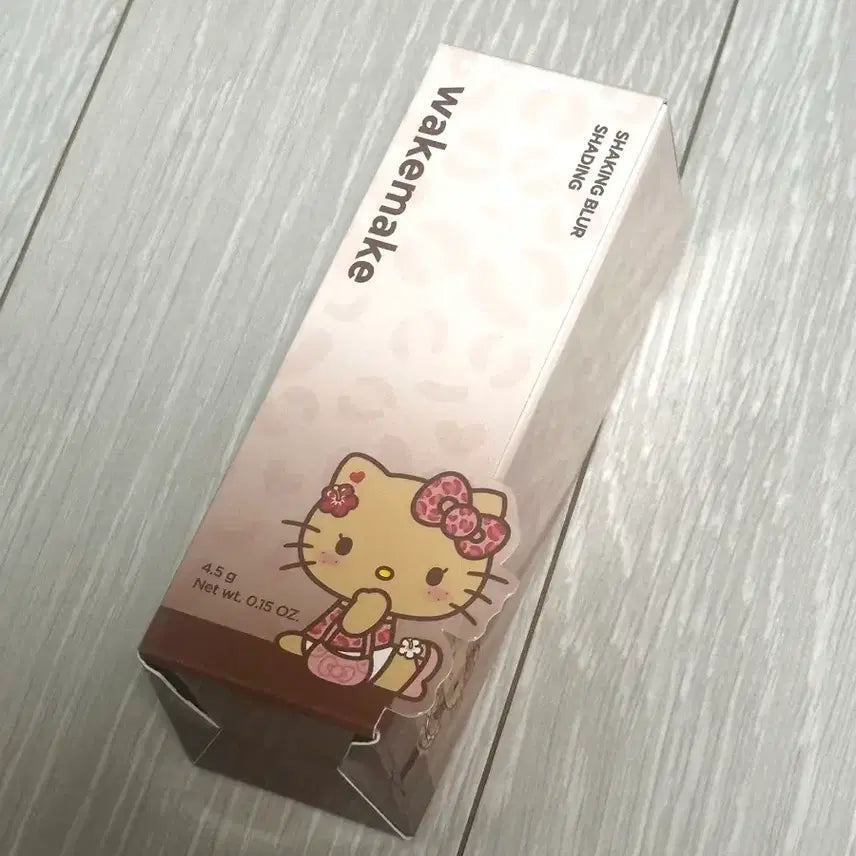 [BUNJANG] WakeMake Leopard Hello Kitty Shaking Blur Cheek & Shading 01 Pale Grey / 레오파드 헬로키티 웨이크메이크 쉐이킹 블러 치크&쉐딩 01 페일 그레이