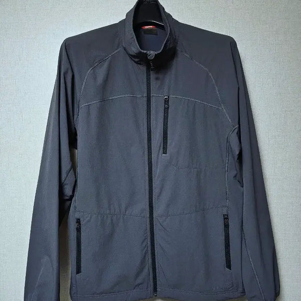 [BUNJANG] WindRiver Softshell Jacket (Dark Grey, Men's L / 105) / 캐나다 WindRiver 소프트쉘 자켓 (105)