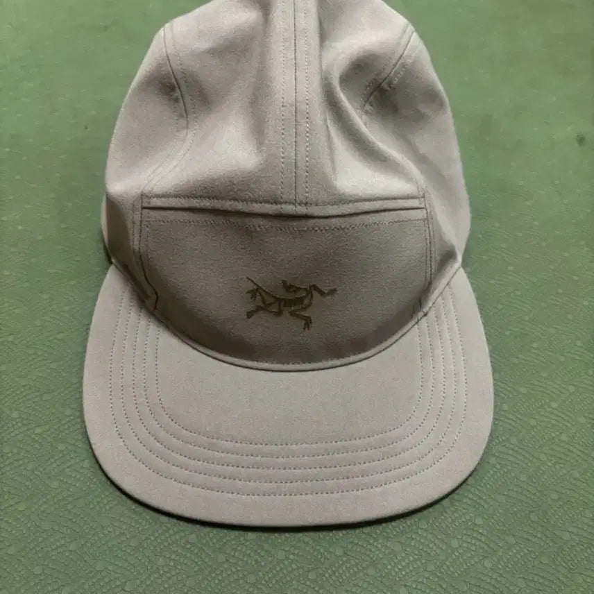 [BUNJANG] Arc'teryx Kalidiam 5 Panel Cap Beige / 아크테릭스 칼리디움 5패널 캡 베이지
