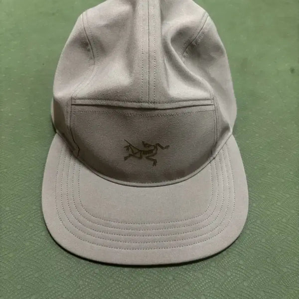 [BUNJANG] Arc'teryx Kalidiam 5 Panel Cap Beige / 아크테릭스 칼리디움 5패널 캡 베이지