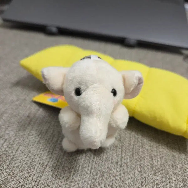 [BUNJANG] White Elephant Plush Keychain / 흰색 코끼리 인형 키링