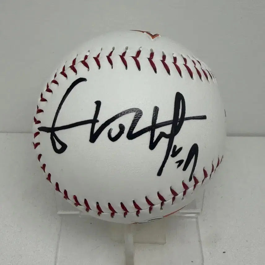 [BUNJANG] Hanwha Eagles Heo In-seok Autographed Baseball / 한화이글스 허인서 로고볼 친필 사인볼 싸인볼
