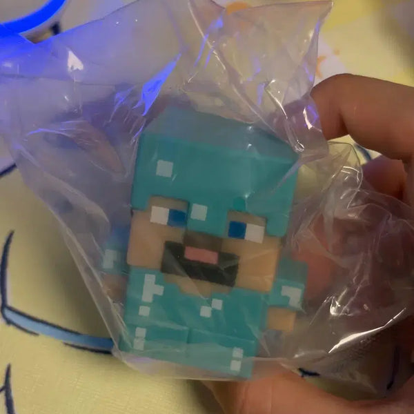 [BUNJANG] Minecraft Diamond Steve Light Gacha / 마인크래프트 다이아 스티브 라이트 가챠