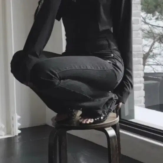 [BUNJANG] Urbanunique Minimal Seal Cropped Bolero Cardigan / 어반유니크 minimal seal cropped 볼레로 가디건