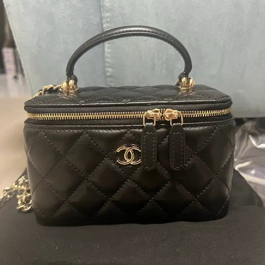 [BUNJANG] Chanel Top Handle Vanity Bag Lambskin / 샤넬 탑핸들 베니티백