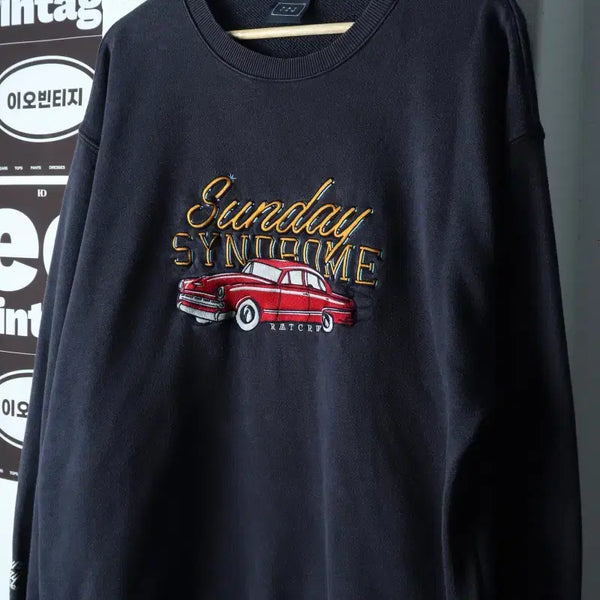 [BUNJANG] Romantic Crown Fading Sweatshirt / (L-2XL) 로맨틱크라운 맨투맨 티셔츠 에이징 페이딩-H38510