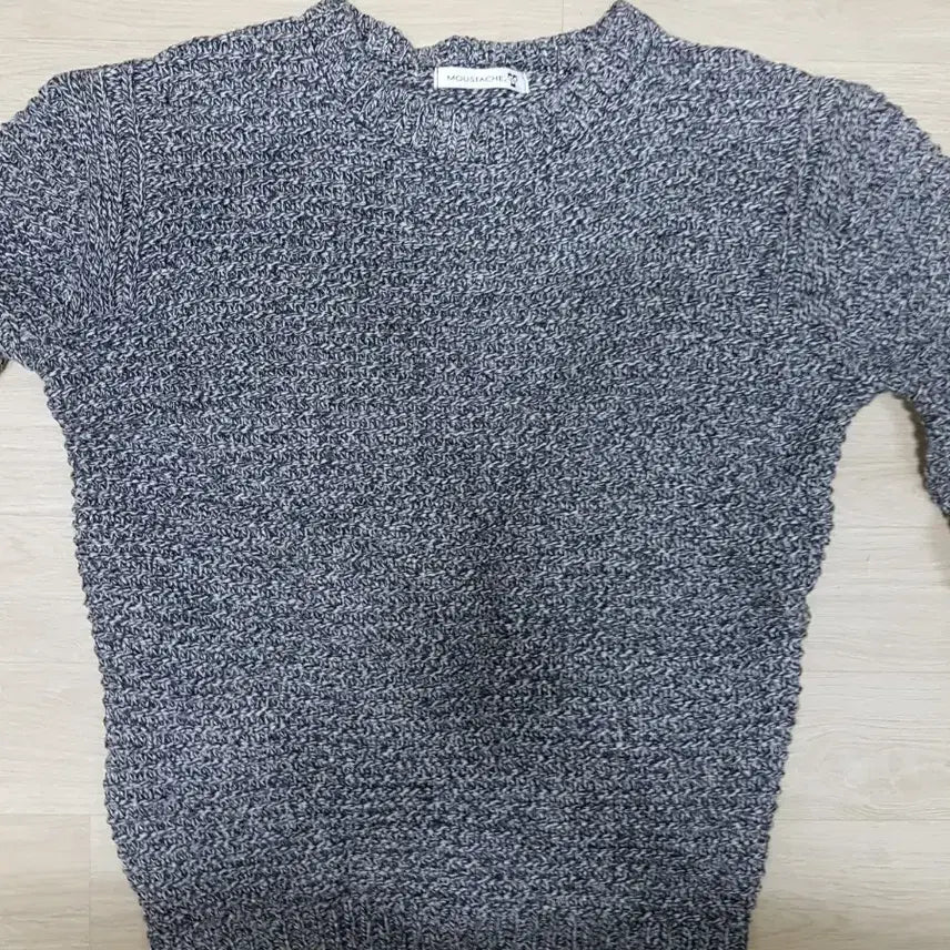 [BUNJANG] Gray Round Neck Knit Sweater / 새상품)매력적인 그레이 라운드넥 니트