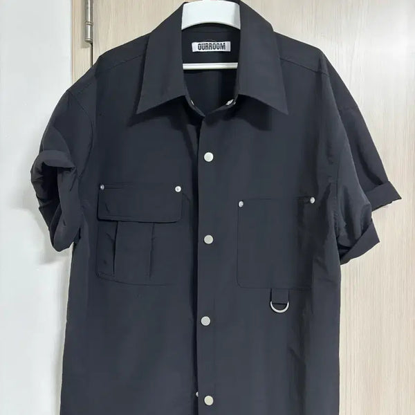[BUNJANG] Men's Black Short Sleeve Shirt / 남자 검정 반팔 남방셔츠