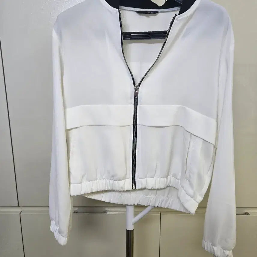 [BUNJANG] MIXXO White Bomber Jacket / MIXXO화이트 봄버 자켓