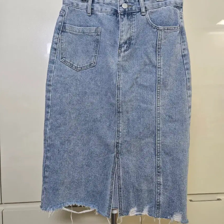 [BUNJANG] Denim Skirt Long Length with Distressed Cut Hem / 청치마 데님 스커트 롱 데미지 컷팅