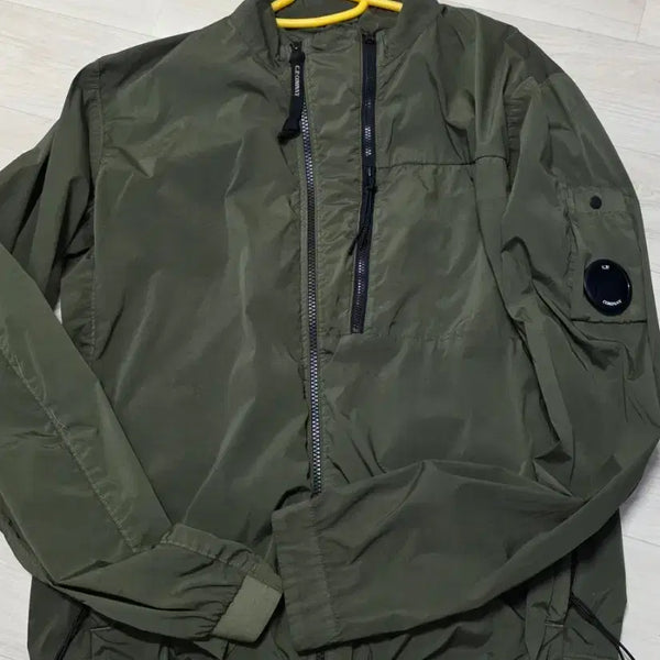 [BUNJANG] CP Company Diagonal Lens Windbreaker Jacket / cp컴퍼니 사선 렌즈 바람막이자켓