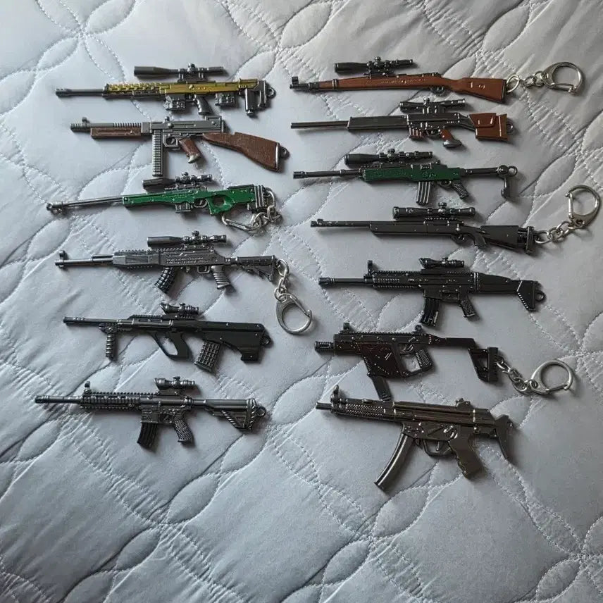 [BUNJANG] Bullet Keychain Set (12 Pieces) / 총 모양 열쇠고리 12개 세트