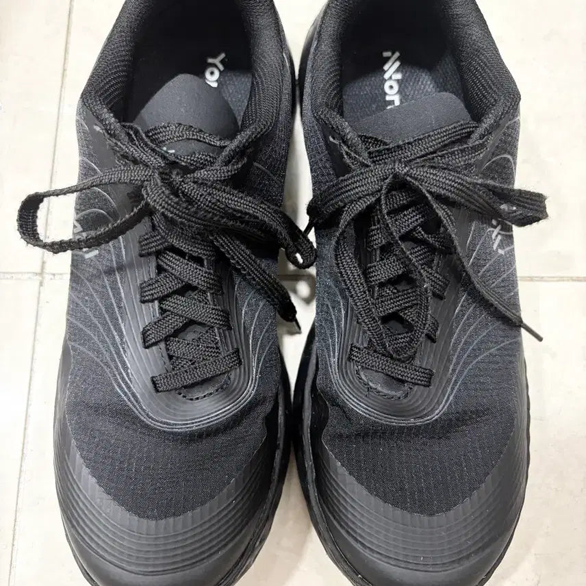 [BUNJANG] Tomyr 2.0 Normal Sneakers / 노말 토미르2.0 255