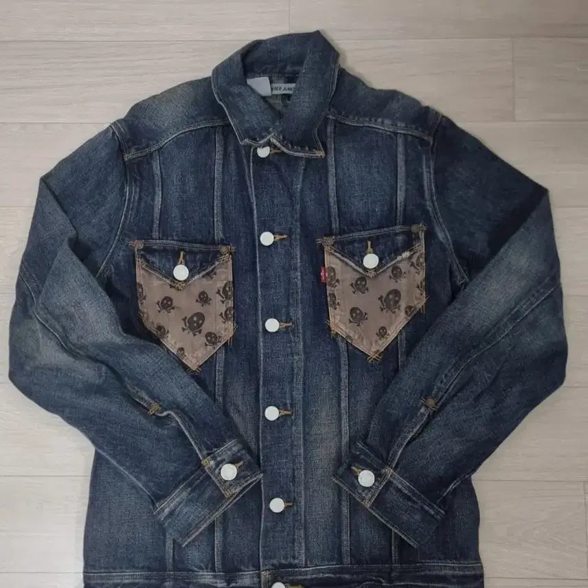 [BUNJANG] Levi's Engineered Jeans Skull Custom Denim Jacket / 리바이스 엔지니어드 진(Levi's Engineered Jeans) 해골 커스텀 데님 자켓(희귀)