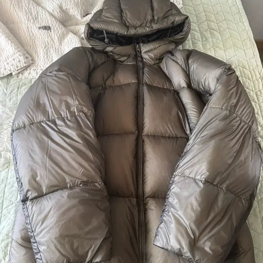 [BUNJANG] Sansan Gear Shade Puffer Size 4 / 산산기어 셰이드 푸퍼 4사이즈 팝니다.