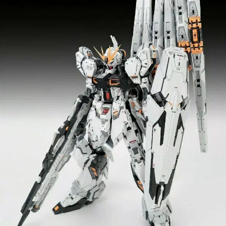 [BUNJANG] Farm Studio Nu Gundam Unassembled Kit / 농장주조물 뉴건담 미조립 새상품판매