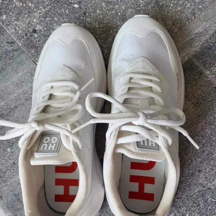[BUNJANG] Hugo Boss White Sneakers / 휴고보스 화이트 스니커즈