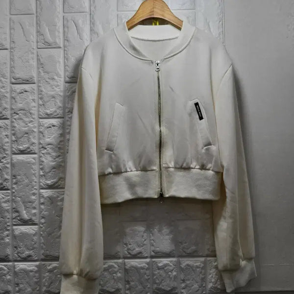 [BUNJANG] Cropped Bomber Jacket White / 크롭 항공 점퍼 화이트