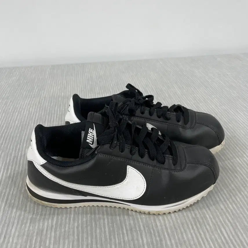 [BUNJANG] Nike Cortez Leather Sneakers 240mm / 나이키 코르테즈 레더 운동화 240mm