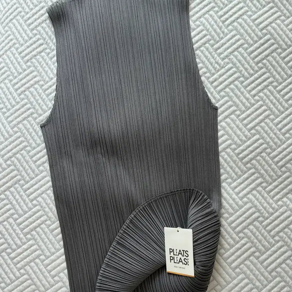 [BUNJANG] Pleats Please Basic Semi-High Neck Sleeveless Top / 플리츠플리즈 베이직 민소매 탑